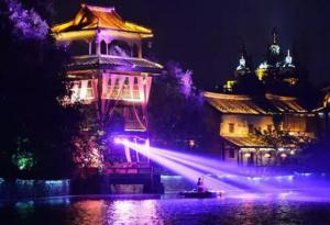 【重磅】今晚，國際光影藝術(shù)節(jié)點(diǎn)燈儀式在天鵝湖濕地公園舉行！